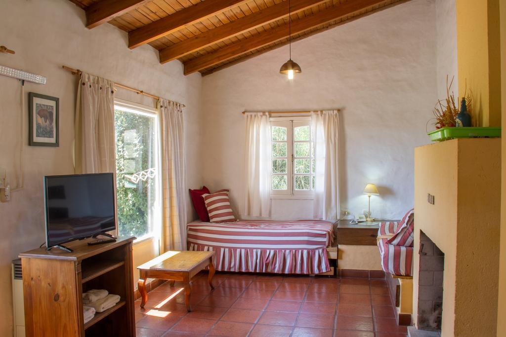 La Loma - Cabanas & Suites Villa Carlos Paz Bagian luar foto