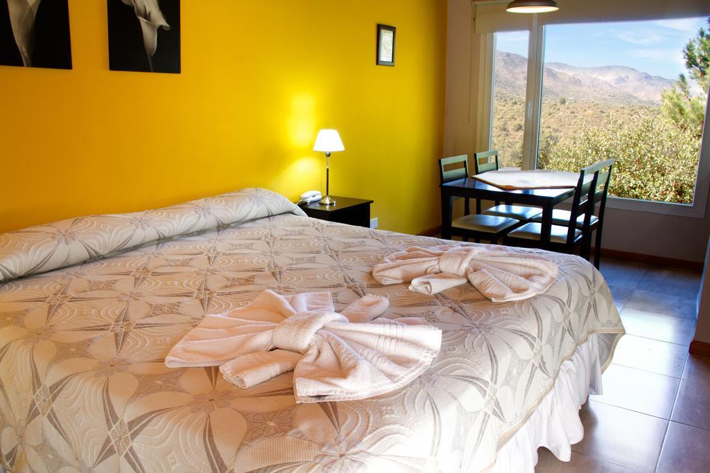 La Loma - Cabanas & Suites Villa Carlos Paz Bagian luar foto